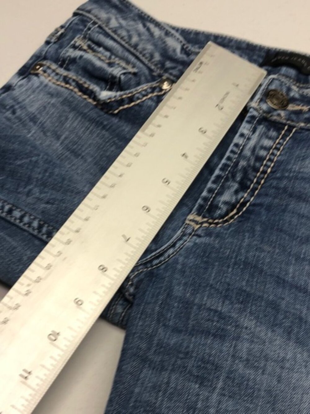 SILVER SUKI SLIM BOOT JEANS 28x33 ⭐️ - Picture 9 of 13